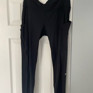 lululemon black leggings with pockets